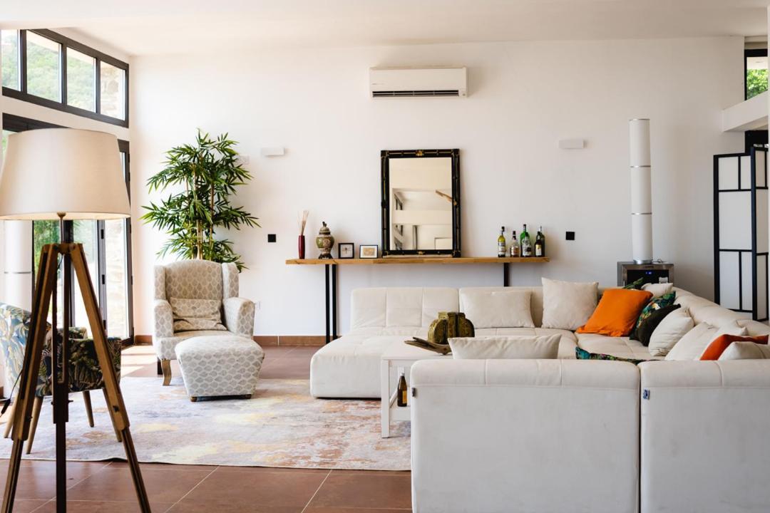 Grande Villa 750 M2 Le Mas Des Chenes Bormes-les-Mimosas Bagian luar foto