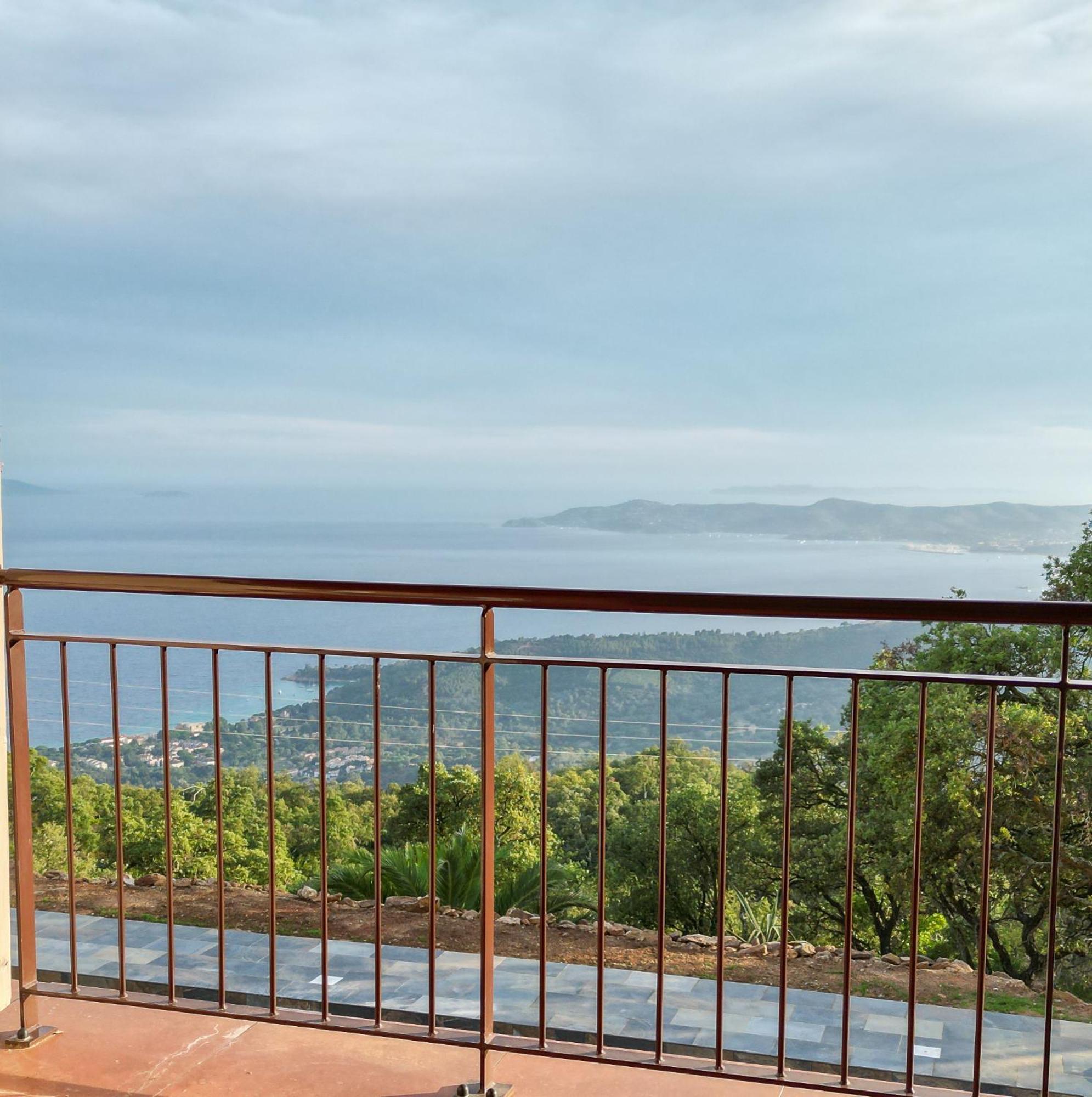 Grande Villa 750 M2 Le Mas Des Chenes Bormes-les-Mimosas Bagian luar foto